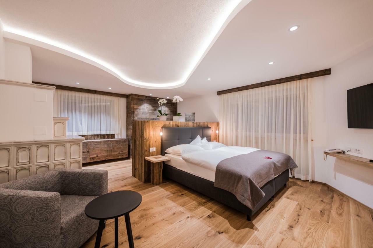 Alpenwellnesshotel St. Veit Sexten Exterior foto