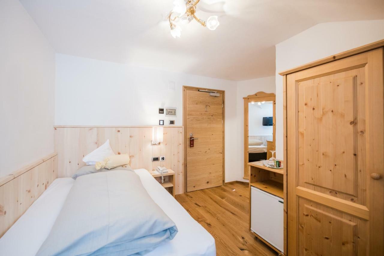Alpenwellnesshotel St. Veit Sexten Exterior foto