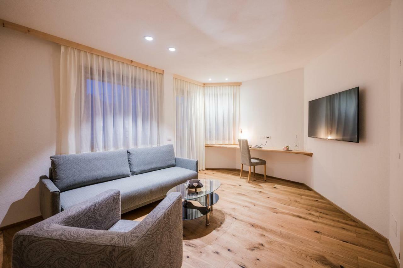 Alpenwellnesshotel St. Veit Sexten Exterior foto